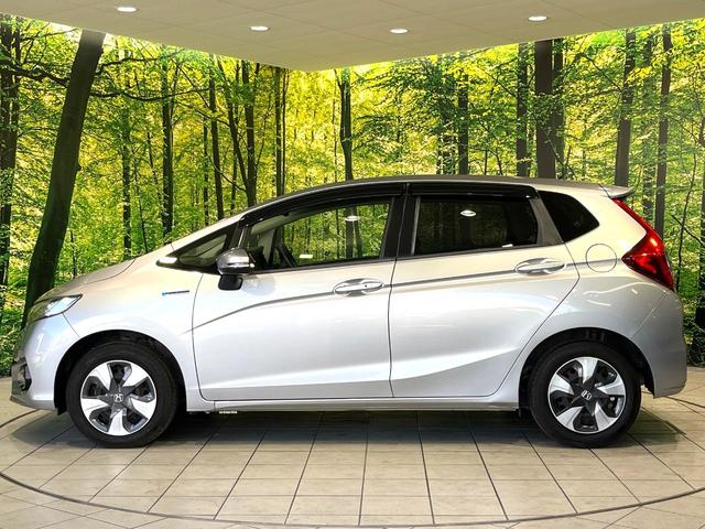 フィットハイブリッド Ｆ　純正ナビ　バックカメラ　スマートキー　ＥＴＣ　ドラレコ　禁煙　ステアリングスイッチ　ＬＥＤヘッドライト　Ｂｌｕｅｔｏｏｔｈ　ＵＳＢソケット　オートエアコン　電動格納ミラー　フォグライト（48枚目）