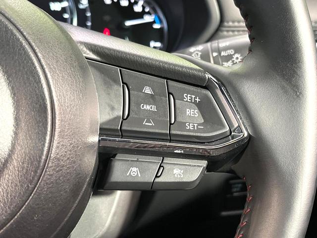 ＣＸ－５ ２５Ｓ　スポーツアピアランス　純正１０．２５型ナビ　全周囲カメラ　レーダークルーズコントロール　メモリー機能付パワーシート　前席シートヒーター　禁煙　黒革シート　革巻ステアリング　ＬＥＤヘッドライト　１９インチ専用ＡＷ（5枚目）