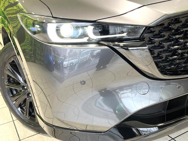ＣＸ－５ ２５Ｓ　スポーツアピアランス　純正１０．２５型ナビ　全周囲カメラ　レーダークルーズコントロール　メモリー機能付パワーシート　前席シートヒーター　禁煙　黒革シート　革巻ステアリング　ＬＥＤヘッドライト　１９インチ専用ＡＷ（12枚目）
