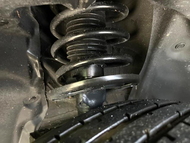 ＣＸ－５ ２５Ｓ　スポーツアピアランス　純正１０．２５型ナビ　全周囲カメラ　レーダークルーズコントロール　メモリー機能付パワーシート　前席シートヒーター　禁煙　黒革シート　革巻ステアリング　ＬＥＤヘッドライト　１９インチ専用ＡＷ（20枚目）