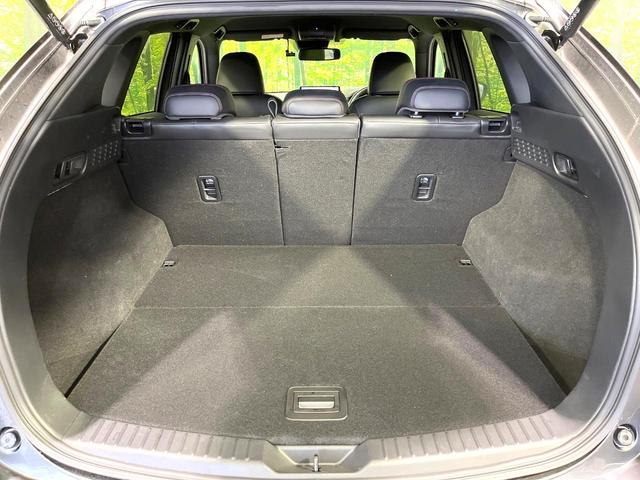 ＣＸ－５ ２５Ｓ　スポーツアピアランス　純正１０．２５型ナビ　全周囲カメラ　レーダークルーズコントロール　メモリー機能付パワーシート　前席シートヒーター　禁煙　黒革シート　革巻ステアリング　ＬＥＤヘッドライト　１９インチ専用ＡＷ（57枚目）