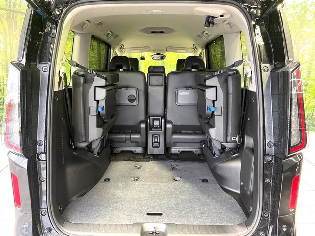 セレナ ハイウェイスターＶ　ナビ　バックカメラ　ハンズフリー機能付パワースライドドア　プロパイロット　リアオートエアコン　禁煙　ＬＥＤヘッドライト　革巻ステアリング　ドラレコ　スマートキー　ステアリングスイッチ　ＥＴＣ（11枚目）