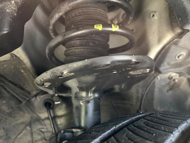 ノア Ｓｉ　ダブルバイビーＩＩ　純正ナビ　バックカメラ　両側電動スライドドア　クルーズコントロール　リアオートエアコン　禁煙　ハーフレザーシート　革巻ステアリング　ＬＥＤヘッドライト　Ｂｌｕｅｔｏｏｔｈ　アイドリングストップ（20枚目）