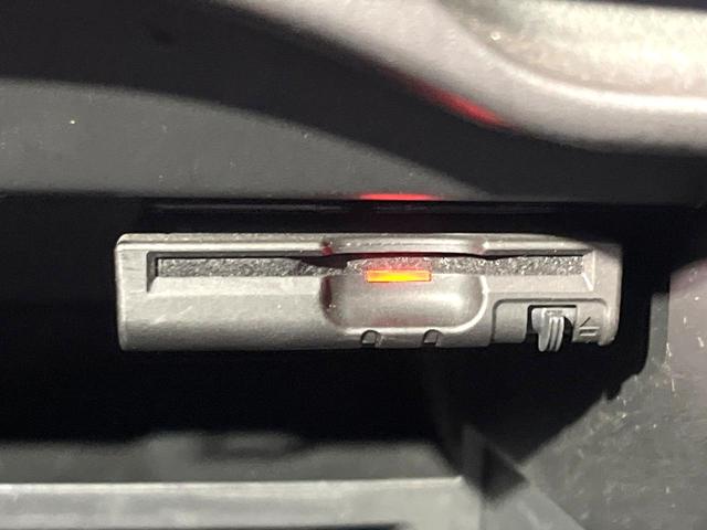 ノート ｅ－パワー　Ｘ　純正ナビ　全周囲カメラ　エマージェンシーブレーキ　デジタルインナーミラー　ドラレコ　禁煙　ステアリングスイッチ　１５インチＡＷ　インテリジェントキー　オートエアコン　ＥＴＣ　　電動格納ミラー（31枚目）