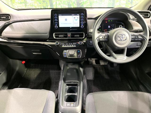 アクア Ｘ　純正ディスプレイオーディオ　全周囲カメラ　レーダークルーズコントロール　前席シートヒーター　ＡＣ１００Ｖ電源　禁煙　ＬＥＤヘッドライト　ステアリングスイッチ　スマートキー　オートエアコン（2枚目）