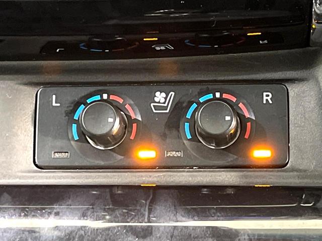 アルファード ２．５Ｓ　Ｃパッケージ　ＢＩＧ－Ｘ１０型ナビ　バックカメラ　シートベンチレーション　パワーバックドア　メモリー機能付パワーシート　両側電動スライドドア　禁煙　パワーバックドア　リアオートエアコン　ステアリングヒーター（5枚目）