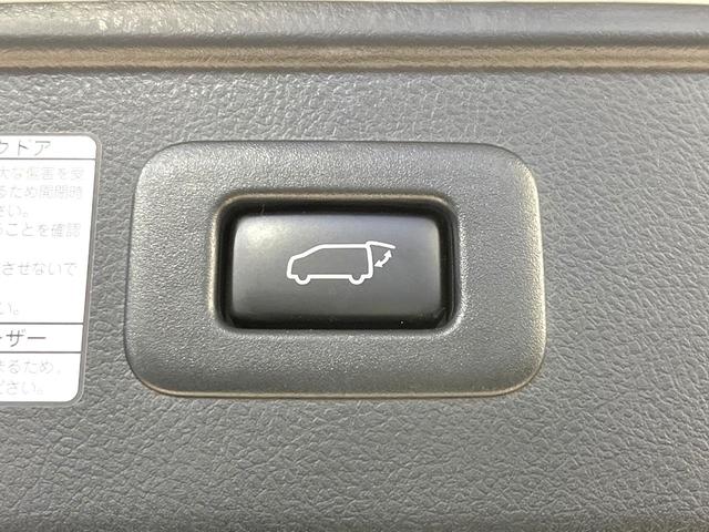アルファード ２．５Ｓ　Ｃパッケージ　ＢＩＧ－Ｘ１０型ナビ　バックカメラ　シートベンチレーション　パワーバックドア　メモリー機能付パワーシート　両側電動スライドドア　禁煙　パワーバックドア　リアオートエアコン　ステアリングヒーター（6枚目）
