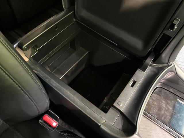 アルファード ２．５Ｓ　Ｃパッケージ　ＢＩＧ－Ｘ１０型ナビ　バックカメラ　シートベンチレーション　パワーバックドア　メモリー機能付パワーシート　両側電動スライドドア　禁煙　パワーバックドア　リアオートエアコン　ステアリングヒーター（45枚目）