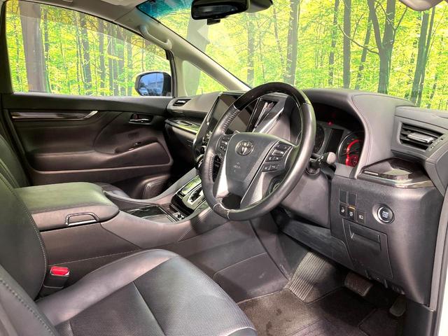 アルファード ２．５Ｓ　Ｃパッケージ　ＢＩＧ－Ｘ１０型ナビ　バックカメラ　シートベンチレーション　パワーバックドア　メモリー機能付パワーシート　両側電動スライドドア　禁煙　パワーバックドア　リアオートエアコン　ステアリングヒーター（53枚目）