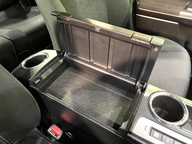 プリウスアルファ Ｓツーリングセレクション　純正９型ナビ　バックカメラ　セーフティセンス　レーダークルーズコントロール　ＥＴＣ　禁煙　革巻ステアリング　ＬＥＤヘッドライト　スマートキー　ステアリングスイッチ　ドラレコ　オートライト（37枚目）