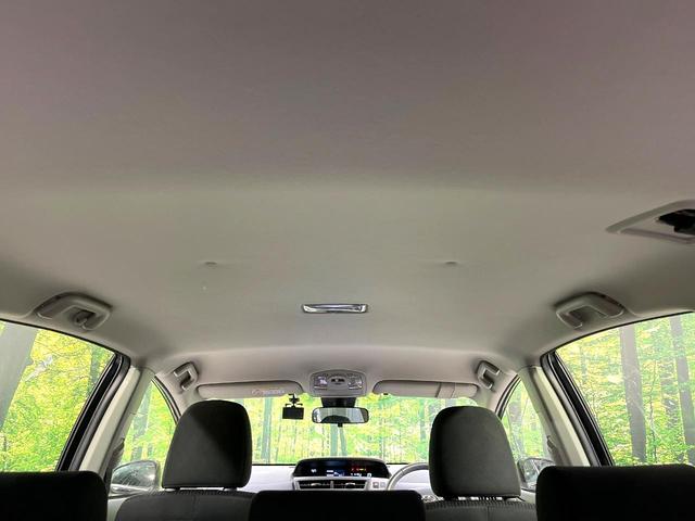 プリウスアルファ Ｓツーリングセレクション　純正９型ナビ　バックカメラ　セーフティセンス　レーダークルーズコントロール　ＥＴＣ　禁煙　革巻ステアリング　ＬＥＤヘッドライト　スマートキー　ステアリングスイッチ　ドラレコ　オートライト（41枚目）