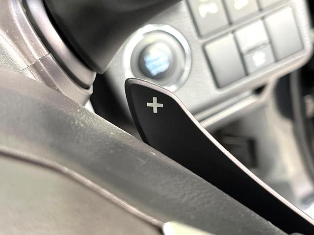 アルトワークス ベースグレード　ターボ　衝突被害軽減　コーナーセンサー　スマートキー　オートエアコン　ステアリングスイッチ　パドルシフト　禁煙　ＲＥＣＡＲＯシート　ＨＩＤヘッドライト　純正１５インチＡＷ　電動格納ミラー（7枚目）