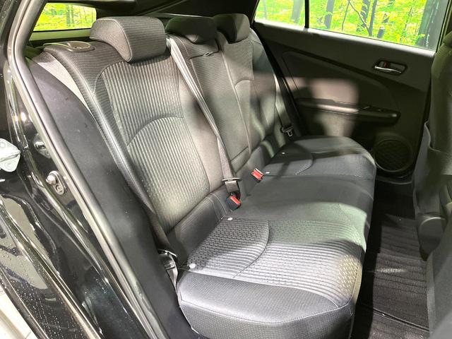 プリウス Ｓセーフティプラス　９型ナビ　バックカメラ　レーダークルーズコントロール　駐車支援システム　ドラレコ　禁煙　革巻ステアリング　ＬＥＤヘッドライト　ステアリングスイッチ　ＥＴＣ　電動格納ミラー　オートエアコン（9枚目）