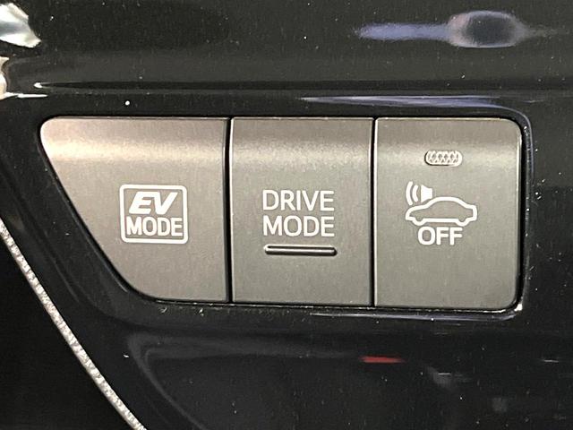 プリウス Ｓセーフティプラス　９型ナビ　バックカメラ　レーダークルーズコントロール　駐車支援システム　ドラレコ　禁煙　革巻ステアリング　ＬＥＤヘッドライト　ステアリングスイッチ　ＥＴＣ　電動格納ミラー　オートエアコン（26枚目）
