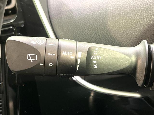 プリウス Ｓセーフティプラス　９型ナビ　バックカメラ　レーダークルーズコントロール　駐車支援システム　ドラレコ　禁煙　革巻ステアリング　ＬＥＤヘッドライト　ステアリングスイッチ　ＥＴＣ　電動格納ミラー　オートエアコン（30枚目）