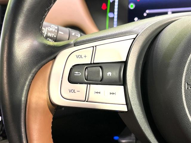 フィット ｅ：ＨＥＶリュクス　純正９型ナビ　バックカメラ　アダプティブクルーズコントロール　シートヒーター　コーナーセンサー　ハーフレザーシート　禁煙　革巻ステアリング　ＬＥＤヘッドライト　Ｂｌｕｅｔｏｏｔｈ　置くだけ充電（38枚目）