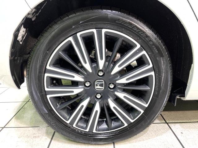 フィット ｅ：ＨＥＶリュクス　純正９型ナビ　バックカメラ　アダプティブクルーズコントロール　シートヒーター　コーナーセンサー　ハーフレザーシート　禁煙　革巻ステアリング　ＬＥＤヘッドライト　Ｂｌｕｅｔｏｏｔｈ　置くだけ充電（63枚目）