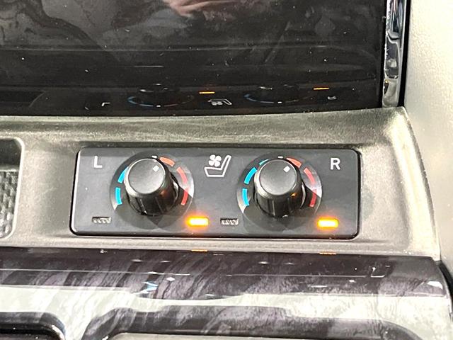 アルファード ２．５Ｓ　Ｃパッケージ　ツインムーンルーフ　フリップダウンモニター　純正９型ナビ　バックカメラ　Ｂｌｕｅｔｏｏｔｈ　シートベンチレーション　パワーバックドア　パワーシート　両側電動スライドドア　デジタルインナーミラー（8枚目）