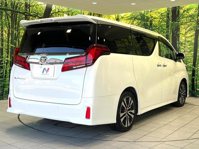 アルファード ２．５Ｓ　Ｃパッケージ　ツインムーンルーフ　フリップダウンモニター　純正９型ナビ　バックカメラ　Ｂｌｕｅｔｏｏｔｈ　シートベンチレーション　パワーバックドア　パワーシート　両側電動スライドドア　デジタルインナーミラー（17枚目）