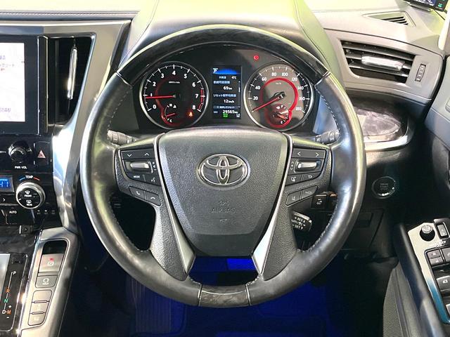 アルファード ２．５Ｓ　Ｃパッケージ　ツインムーンルーフ　フリップダウンモニター　純正９型ナビ　バックカメラ　Ｂｌｕｅｔｏｏｔｈ　シートベンチレーション　パワーバックドア　パワーシート　両側電動スライドドア　デジタルインナーミラー（24枚目）