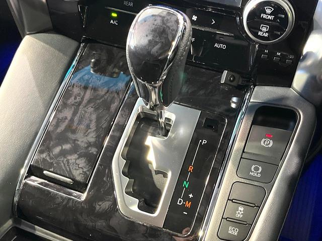 アルファード ２．５Ｓ　Ｃパッケージ　ツインムーンルーフ　フリップダウンモニター　純正９型ナビ　バックカメラ　Ｂｌｕｅｔｏｏｔｈ　シートベンチレーション　パワーバックドア　パワーシート　両側電動スライドドア　デジタルインナーミラー（25枚目）