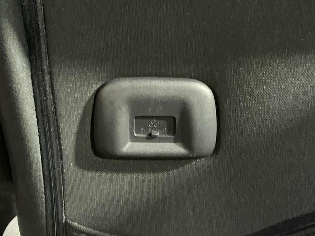 セレナ ハイウェイスター VセレクションII 純正9型ナビ フリップダウンモニター 全周囲カメラ プロパイロット ハンズフリーパワースライドドア デジタルインナーミラー 禁煙 革巻ステアリング LEDヘッドライト リアオートエアコン ドラレコ(39枚目)