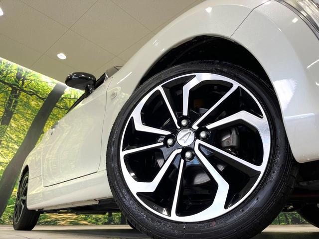 �y�����P�U�C���`�A���~�z�C�[���z�O�ςɃ}�b�`���������A���~�z�C�[���𑕒����Ă���܂��B�e��ЊO�A���~�z�C�[����A�X�^�b�h���X�^�C�����戵�����Ă���܂��B���񂲑��k����������