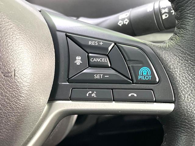 セレナ ｅ－パワー　ハイウェイスターＶ　純正１０型ナビ　フリップダウンモニター　アラウンドビューモニター　Ｂｌｕｅｔｏｏｔｈ　プロパイロット　両側電動スライドドア　ＢＳＭ　ＥＴＣ　リアオートエアコン　　ドラレコ　デジタルインナーミラー（6枚目）