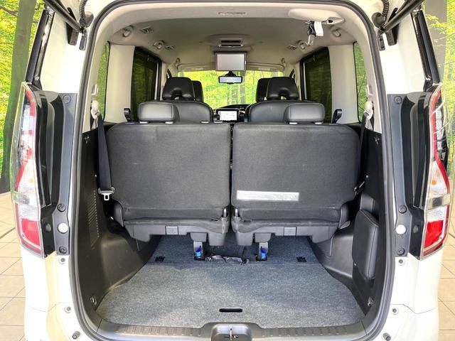 セレナ ｅ－パワー　ハイウェイスターＶ　純正１０型ナビ　フリップダウンモニター　アラウンドビューモニター　Ｂｌｕｅｔｏｏｔｈ　プロパイロット　両側電動スライドドア　ＢＳＭ　ＥＴＣ　リアオートエアコン　　ドラレコ　デジタルインナーミラー（12枚目）