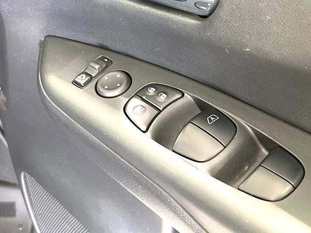 セレナ ｅ－パワー　ハイウェイスターＶ　純正１０型ナビ　フリップダウンモニター　アラウンドビューモニター　Ｂｌｕｅｔｏｏｔｈ　プロパイロット　両側電動スライドドア　ＢＳＭ　ＥＴＣ　リアオートエアコン　　ドラレコ　デジタルインナーミラー（37枚目）