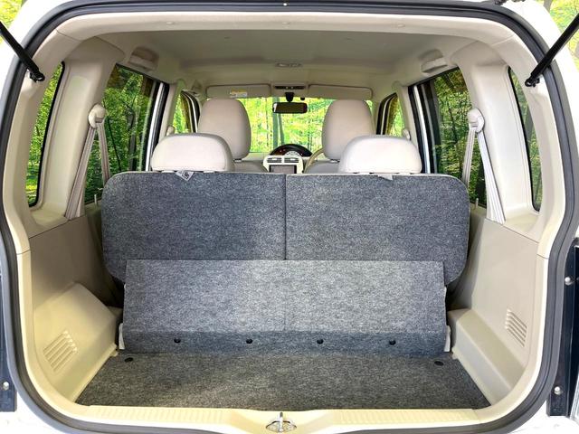 ���i�̂���������ʋ΁A���}���ɏ\���ȉ׎��X�y�[�X���m�ۂ��Ă���܂��B�Z�J���h�V�[�g��|���ƁA�傫�ȉו��̐ύڂ��\�ł���