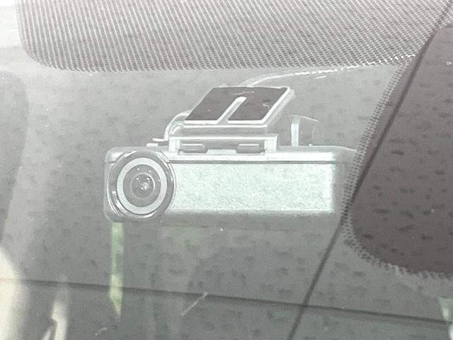 セレナ ハイウェイスター　ＶセレクションＩＩ　アルパイン１１型ナビ　フリップダウンモニター　全周囲カメラ　クルーズコントロール　ハンズフリー機能付両側パワースライド　禁煙　リアオートエアコン　ドラレコ　ロールサンシェード　駐車支援システム（27枚目）