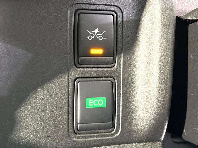 セレナ ハイウェイスター　ＶセレクションＩＩ　アルパイン１１型ナビ　フリップダウンモニター　全周囲カメラ　クルーズコントロール　ハンズフリー機能付両側パワースライド　禁煙　リアオートエアコン　ドラレコ　ロールサンシェード　駐車支援システム（32枚目）