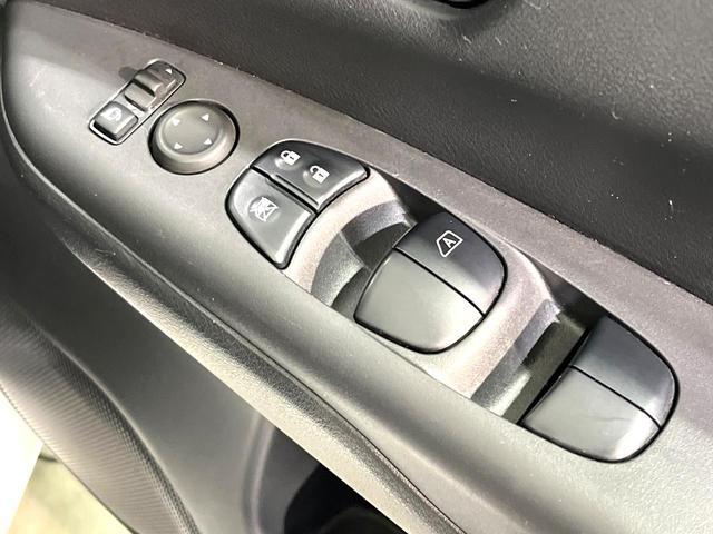 セレナ ハイウェイスター　ＶセレクションＩＩ　アルパイン１１型ナビ　フリップダウンモニター　全周囲カメラ　クルーズコントロール　ハンズフリー機能付両側パワースライド　禁煙　リアオートエアコン　ドラレコ　ロールサンシェード　駐車支援システム（38枚目）