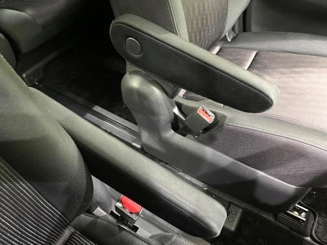 セレナ ハイウェイスター　ＶセレクションＩＩ　アルパイン１１型ナビ　フリップダウンモニター　全周囲カメラ　クルーズコントロール　ハンズフリー機能付両側パワースライド　禁煙　リアオートエアコン　ドラレコ　ロールサンシェード　駐車支援システム（39枚目）