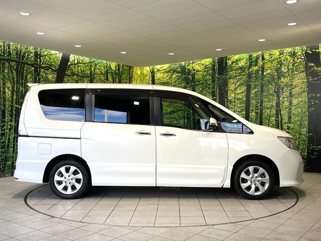 セレナ ハイウェイスター　純正ナビ　フリップダウンモニター　全周囲カメラ　クルーズコントロール　両側電動スライドドア　禁煙　ＨＩＤヘッドライト　革巻ステアリング　Ｂｌｕｅｔｏｏｔｈ　ＥＴＣ　オートライト　スマートキー（50枚目）