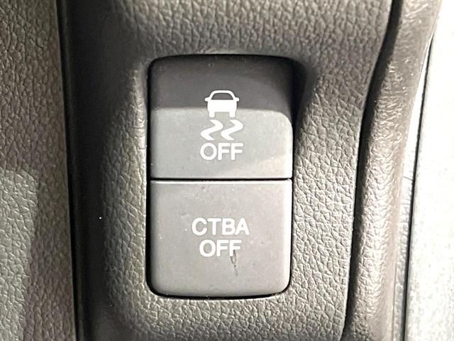 �y�V�e�B�u���[�L�A�N�e�B�u�V�X�e���z�ᑬ���s���ɑO���̎ԗ�����F�����A�Փ˂������Ȏ��͌x��ƃu���[�L�ŏՓˉ���Ɣ�Q�y�����A�V�X�g�B�����S�Ƀh���C�u�����y���݂��������܂��B