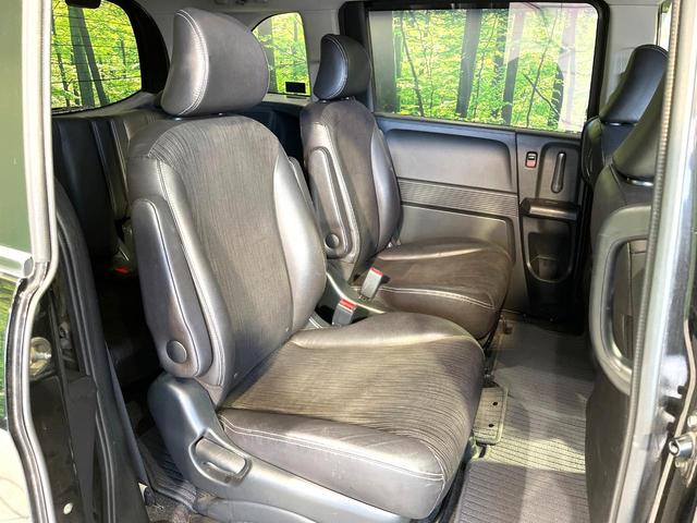 フリード Ｇ　エアロ　純正ナビ　バックカメラ　両側電動スライドドア　ＥＴＣ　Ｂｌｕｅｔｏｏｔｈ　スマートキー　オートエアコン　オートライト　アイドリングストップ　電動格納ミラー　ＨＩＤヘッドライト　純正１５インチアルミ（10枚目）