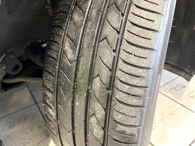 プリウス Ｇツーリングセレクションレザーパッケージ　純正８インチナビ　バックカメラ　プリクラッシュセーフティ　レーダークルーズコントロール　シートヒーター　ＥＴＣ　Ｂｌｕｅｔｏｏｔｈ　パワーシート　ＬＥＤヘッドライト　純正１７インチＡＷ　スマートキー（53枚目）