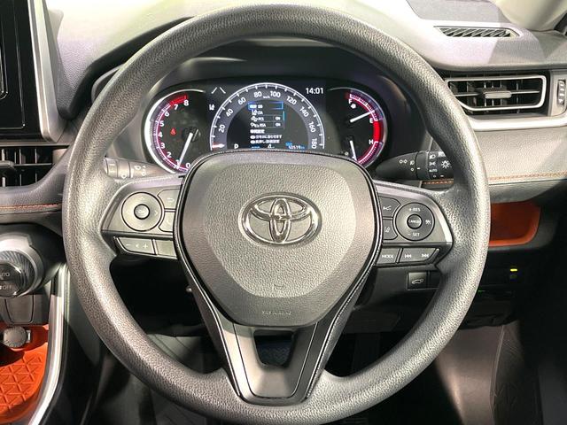 �y�X�e�A�����O�X�C�b�`�z�^�]���A�O������ڐ������炷���ƂȂ��A�I�[�f�B�I���̑��삪�\�ȕ֗��@�\�I���S�����K�ȃh���C�u�����o���Ă���܂���