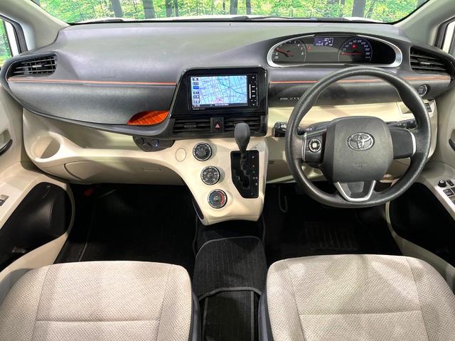 シエンタ Ｘ　ＳＤナビ　バックカメラ　電動スライドドア　横滑り防止装置　スマートキー　禁煙　Ｂｌｕｅｔｏｏｔｈ　ステアリングスイッチ　ＥＴＣ　電動格納ミラー　エアコン　アイドリングストップ　イージークローザー（2枚目）