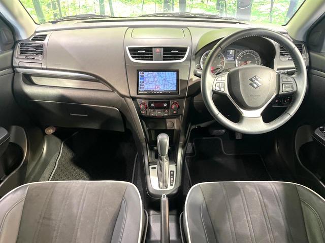 スイフト スタイル　ＳＤナビ　禁煙車　ハーフレザーシート　スマートキー　ＨＩＤヘッド　ビルトインＥＴＣ　クルコン　純正１５インチアルミ　オートライト　オートエアコン　Ｂｌｕｅｔｏｏｔｈ　ＣＤ　ＤＶＤ再生　フルセグ（2枚目）