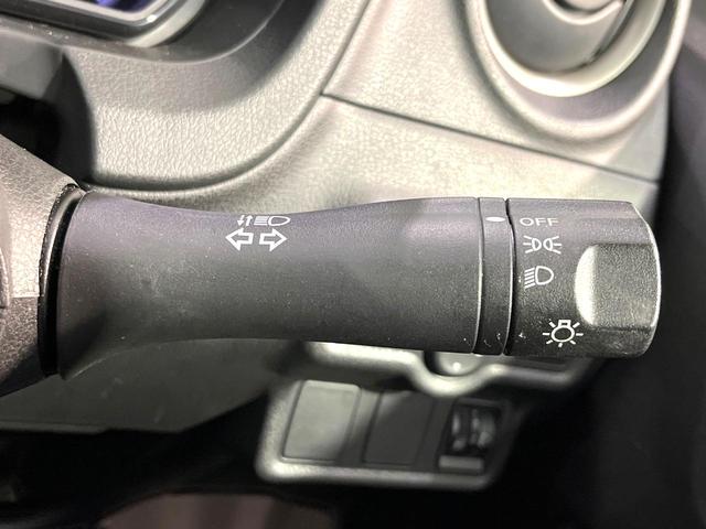 ノート X 純正ナビ スマートキー アイドリングストップ エアコン 電動格納ミラー 禁煙 パワーウインドウ プライバシーガラス パニティミラー シートリフター イモビライザー(26枚目)