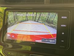 【バックカメラ】駐車時に後方がリアルタイム映像で確認できます。大型商業施設や立体駐車場での駐車時や、夜間のバック時に大活躍！運転スキルに関わらず、今や必須となった装備のひとつです！ 4