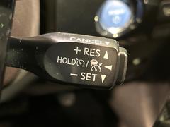 �ڥ졼�������롼������ȥ�����۹�®ƻϩ�Ǥ�Ĺ��Υ���Ԥ��ڤˡ�����ư��®�٤��ݤĥ��롼������ȥ����뤬�����ͷڸ������ƥ��Ϣ�Ȥ��������μ�ξ���Τ��Ƽִ֤��ݤĤ褦��®��Ĵ�ᤷ�Ƥ���ޤ����� 5