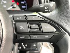 �ڥ졼�������롼������ȥ�����۹�®ƻϩ�Ǥ�Ĺ��Υ���Ԥ��ڤˡ�����ư��®�٤��ݤĥ��롼������ȥ����뤬�����ͷڸ������ƥ��Ϣ�Ȥ��������μ�ξ���Τ��Ƽִ֤��ݤĤ褦��®��Ĵ�ᤷ�Ƥ���ޤ����� 6