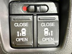 ��ξ¦�ѥ���饤�ɥɥ��ۥ��ޡ��ȥ����䱿ž�ʤΥ����å��Ǹ���ξ¦���饤�ɥɥ��γ��Ĥ���ǽ����ư�������Ϥ�����ƥɥ��򳫤���ɬ�פ�̵���������ʤ����ͤǤ��ñ�˳����Ĥ�Ǥ���Ŭ�Ǥ��� 5