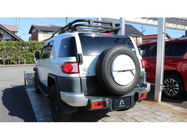 ＦＪクルーザー オフロードパッケージ　◆純正ルーフラック◆Ｒデフロック◆アルパインリヤモニター◆バックカメラ◆ＥＴＣ（18枚目）