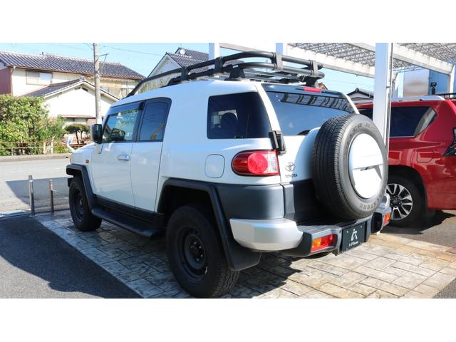 ＦＪクルーザー オフロードパッケージ　◆純正ルーフラック◆Ｒデフロック◆アルパインリヤモニター◆バックカメラ◆ＥＴＣ（19枚目）