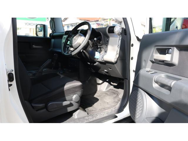 ＦＪクルーザー オフロードパッケージ　◆純正ルーフラック◆Ｒデフロック◆アルパインリヤモニター◆バックカメラ◆ＥＴＣ（24枚目）